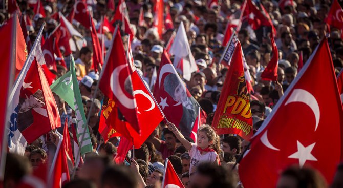 Милионен митинг в подкрепа на Ердоган започна в Истанбул (видео)