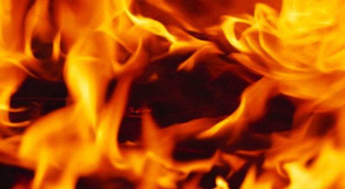 Пожар горя в къща в Кюстендилско