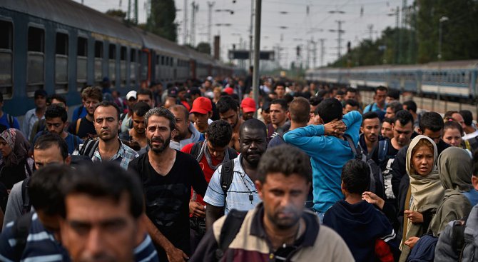 Швеция недоволна от отказа на Будапеща да приема обратно регистрирани в Унгария мигранти