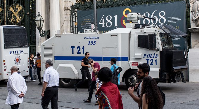 Арестуваха 22-ма военни съдии в Анкара