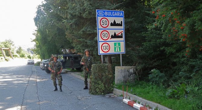 Фронтекс разположи допълнителни сили по границите на България с Турция и Сърбия