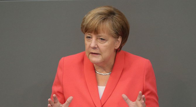 Меркел: Ислямът има място в Германия само ако спазва конституцията и равноправието на жените