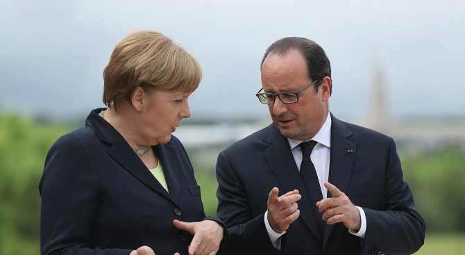 Оланд и Меркел призоваха към деескалация на ситуацията около Крим