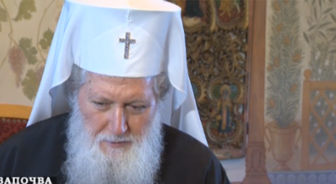 Патриарх Неофит: Богородица дава сила и защита на всички ни