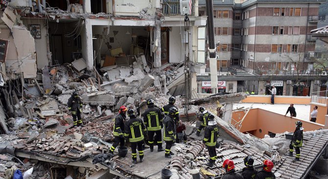 Броят на жертвите от земетресението в Италия надхвърли 280 (видео)