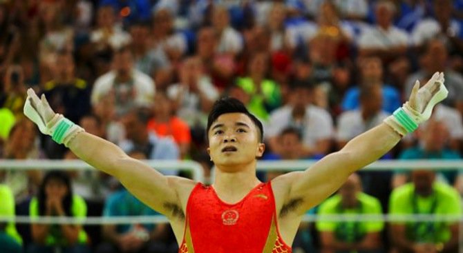 Китайска олимпийска надежда тренира в метрото