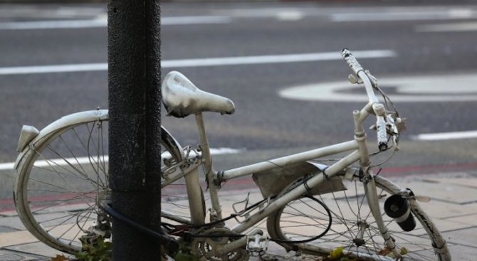 Велосипедистка загина на място при катастрофа