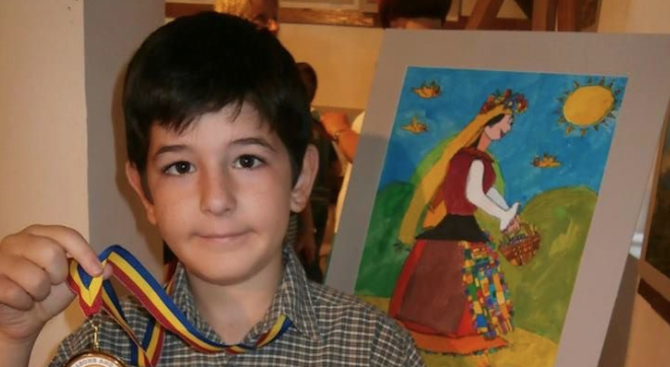 8-годишно дете от Плевен спечели Международен конкурс за рисунка в Румъния