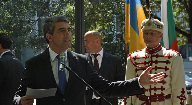 Плевнелиев: Все повече български политици искат отклоняване от Европа (видео)