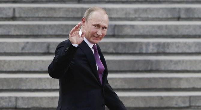Владимир Путин пред ученици: Лидерът не трябва да е високомерен