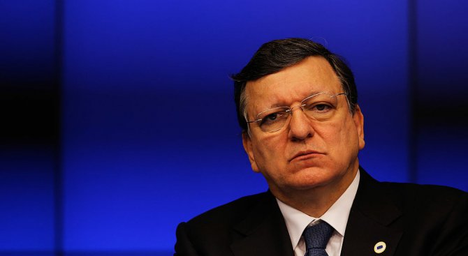 ЕК поиска от Барозу &quot;пояснения&quot; за работата му в банка Голдман Сакс