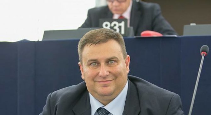 Евродепутат: ЕС трябва да отпусне пари за охраната на българската граница