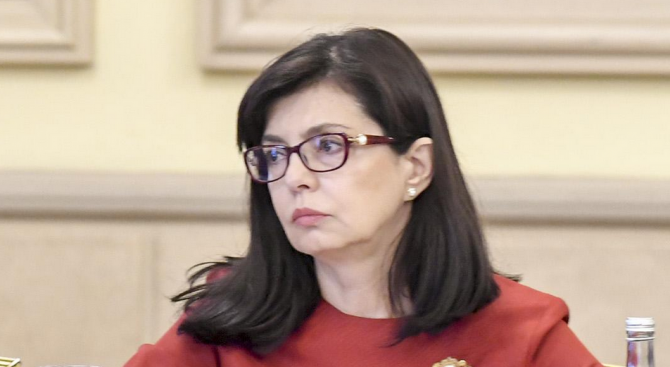 Меглена Кунева: Не вярвам в реформи без пари, ще искам по-високи заплати за учителите