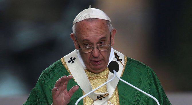 Папата: Убиването в името на Бога е сатанинско