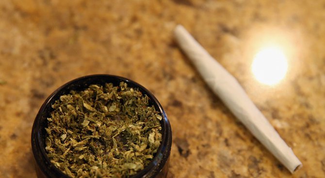 Спипаха 18-годишен с марихуана в Димитровград