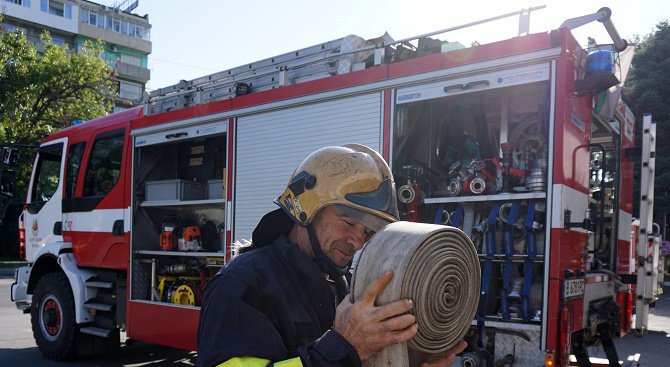 Санират сградата на пожарната в Благоевград