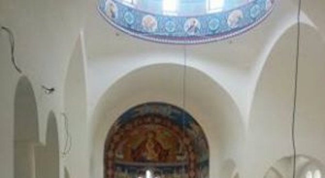 Митрополит Гавриил благодари на Борисов за ремонта в храма