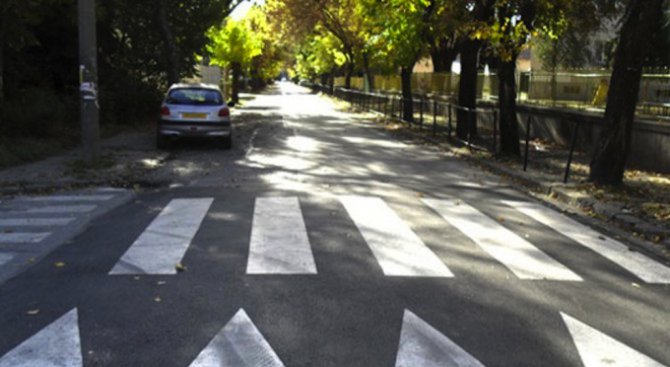 Нови повдигнати пешеходни пътеки в Пловдив