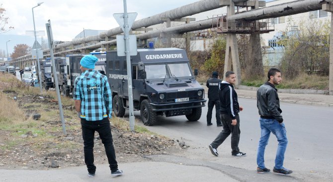 Четирима нелегални мигранти са задържани в Бургас