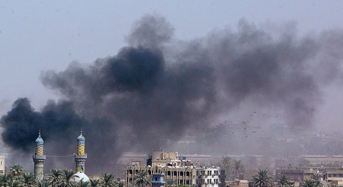 Над 40 души загинаха в самоубийствен атентат в Багдад