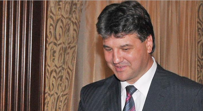 Димитър Узунов запази поста представляващ ВСС