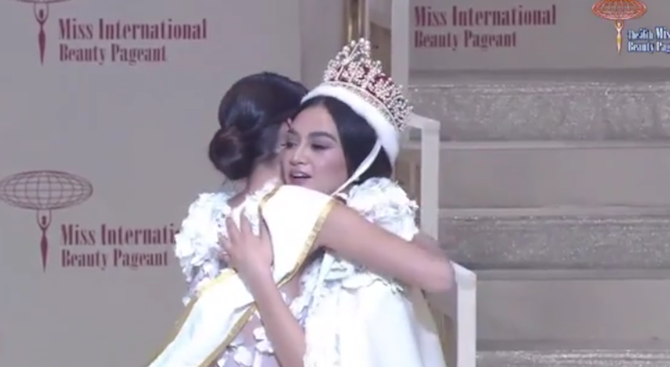 Филипинка стана &quot;Мис Интернешънъл 2016&quot; (видео)