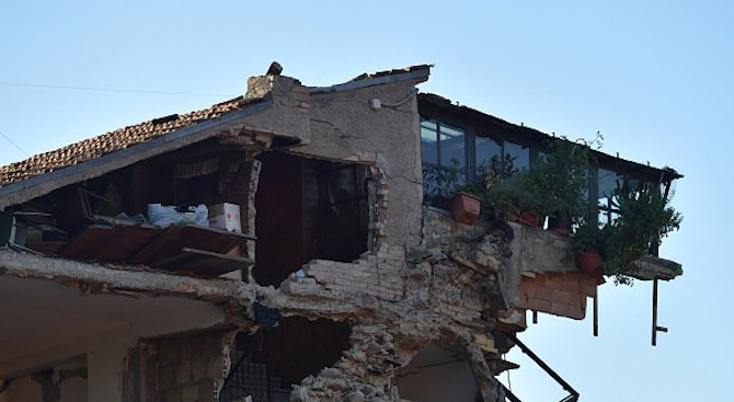 Кметове на италиански села, ударени от земетресението: Видяхме ада