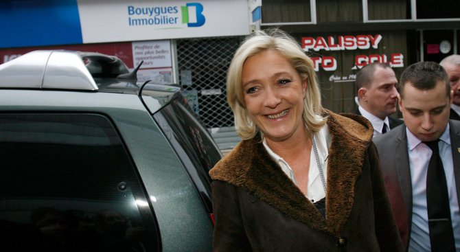 Адвокат на Марин Льо Пен: ЕП се намесва във френския президентски вот
