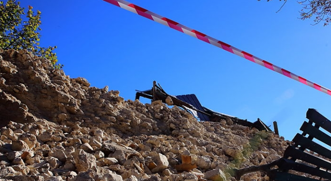 Нов трус с магнитуд 5 по скалата на Рихтер разлюля централна Италия