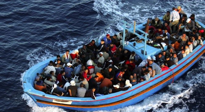 Отриха 10 тела в гумена лодка край бреговете на Либия