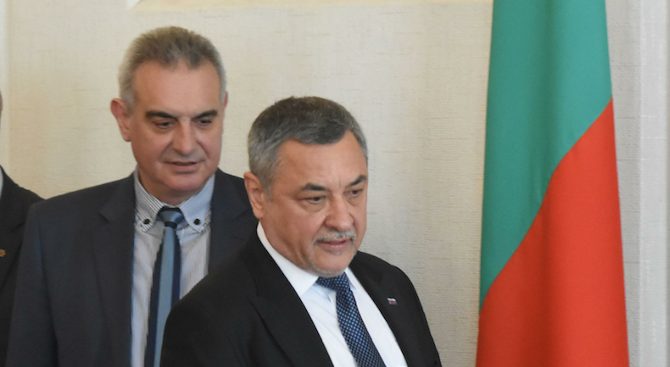 Валери Симеонов: Гласувах България да бъде управлявана от президент патриот