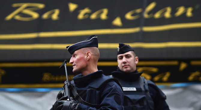 Франция си спомня за жертвите от атентата в Батаклан