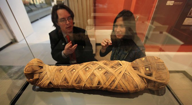Археолози откриха хилядолетен саркофаг с мумия в ''много добро състояние''