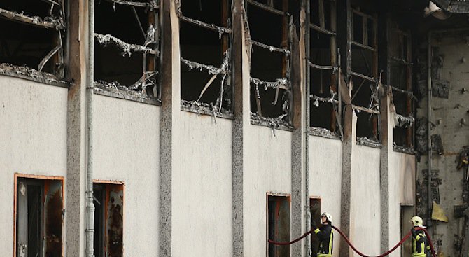 Осъдиха бежанците, подпалили център за настаняване в Дюселдорф
