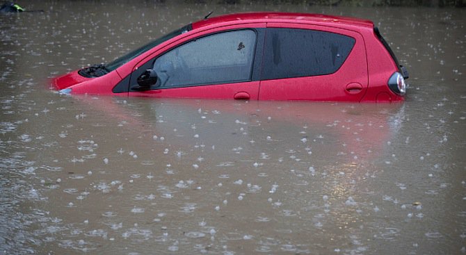 Дъждове причиниха наводнения в Малага