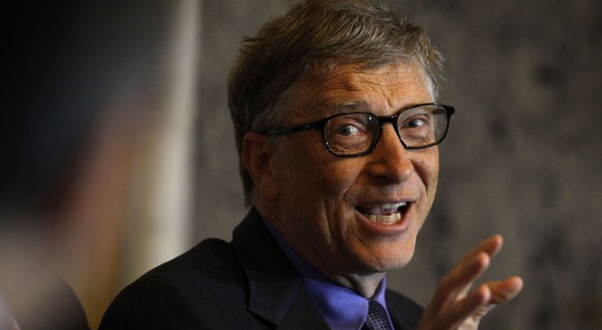 Бил Гейтс призова Доналд Тръмп да вдъхновява като Джон Кенеди