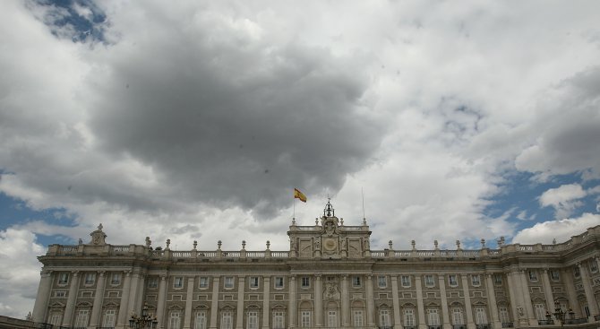 Конституционният съд в Мадрид спря свикването на референдум за независимост в Каталония