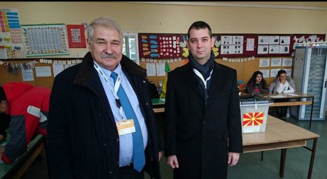 Наши депутати бяха наблюдатели на изборите в Македония (снимки)