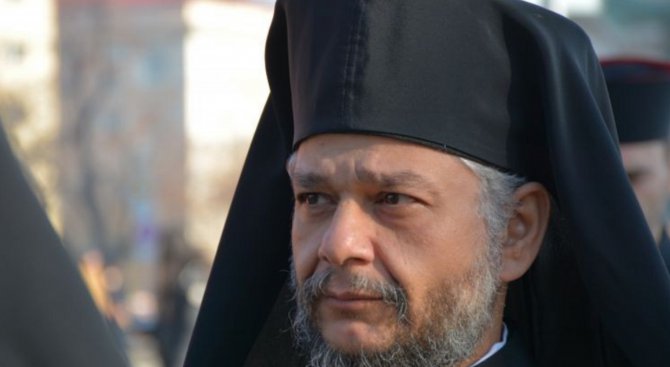 Новият Старозагорски митрополит ще заместни и болния Калиник