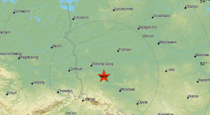 Силно земетресение разлюля Полша (снимка)