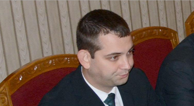 Димитър Делчев: Морално е Радев да каже кой посочи министрите му