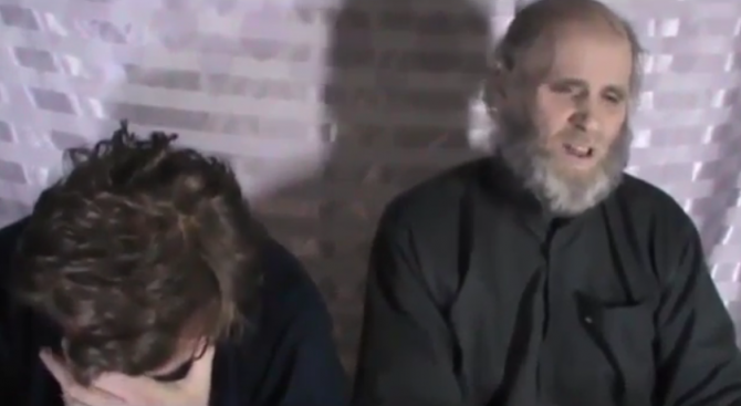 Вижте сърцераздирателните молби на едни заложници на талибаните към САЩ (снимки+видео)