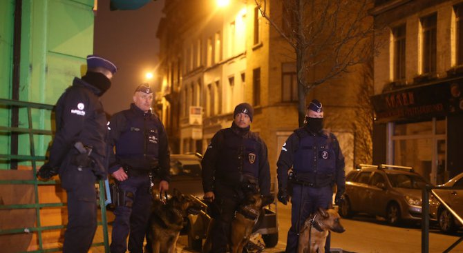 Арестуваха 11 души при антитерористична операция в Брюксел