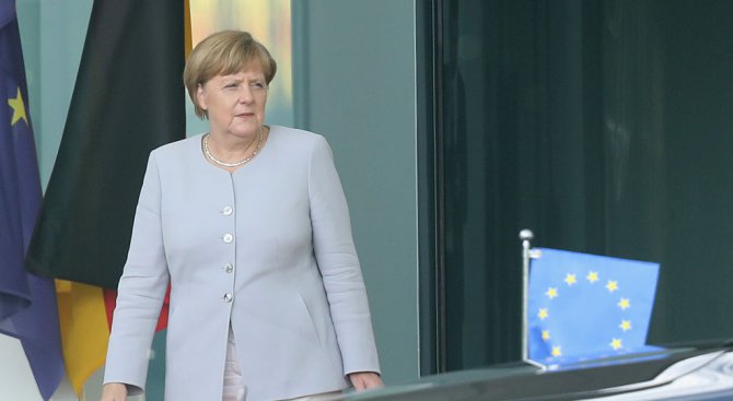 Официално: Ангела Меркел тръгна към четвърти канцлерски мандат