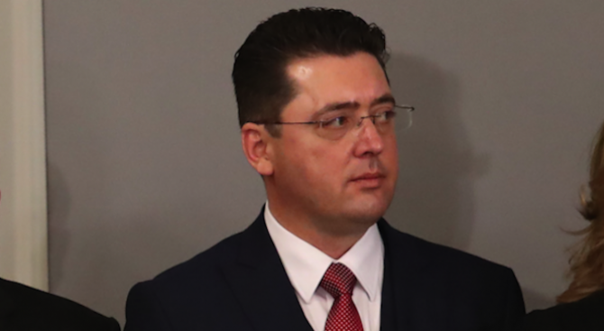 Министър Узунов: Няма как във всяко село да има полицай, поради недостатъчен ресурс