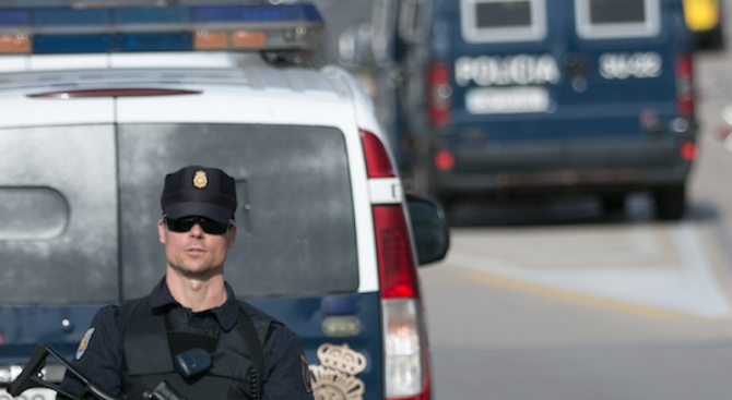 Мъж открадна камион с газови бутилки, спретна си гонка с полицаите
