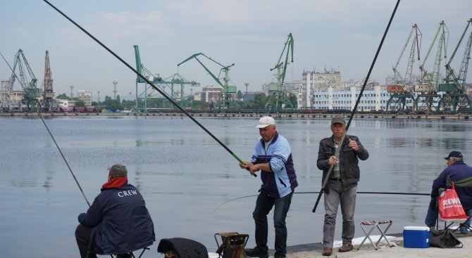 Рибари отново излизат на протест