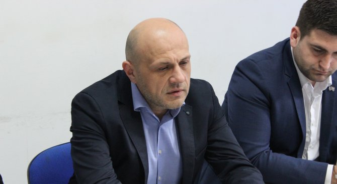 Томислав Дончев: Не можем да си позволим в името на едни избори да си съсипем държавата