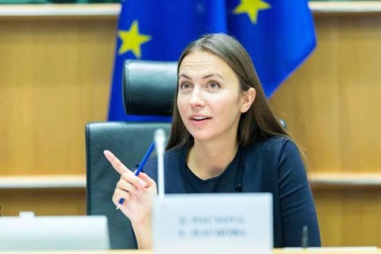 Ева Майдел: Защитихме интереса на финансовия сектор в България