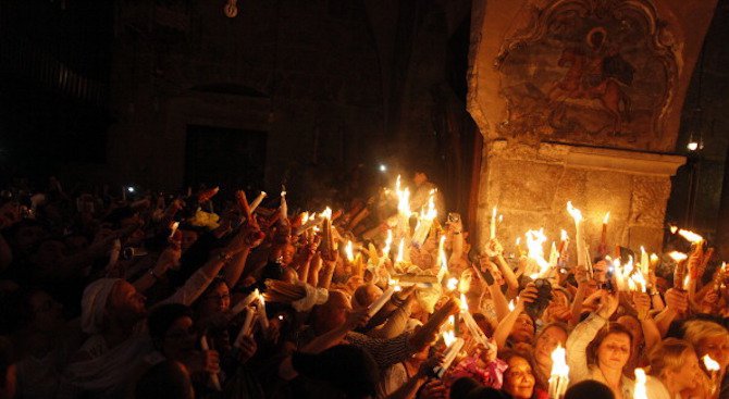 Очаква се 280 000 българи да пътуват за Великден